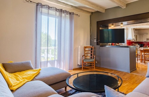 Valprionde Villa | Domaine de la roque! Private swimming pool, Table tennis, BBQ, Fitness room