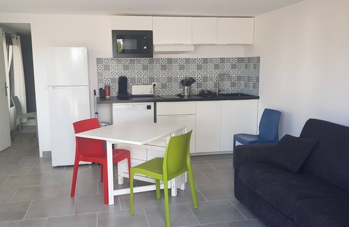 Saint-Laurent-d'Aigouze Cottage | Domaine de l'outarde canepetiere Gite A