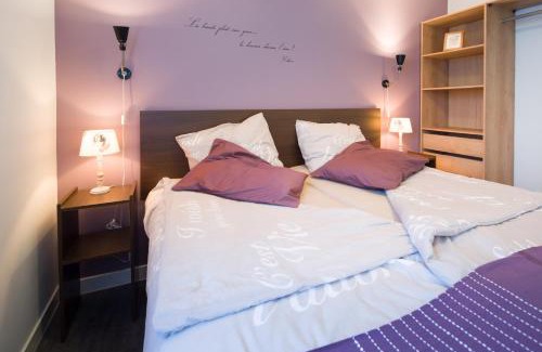 Saint-Julien-de-Lampon Apartment | Domaine l'Ancien Vignoble
