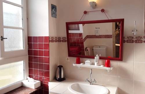 Montlieu la Garde Bed & Breakfast | Domaine les Galards