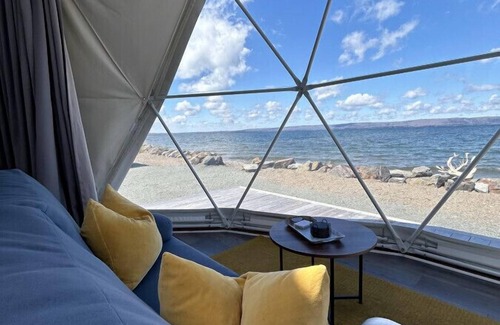 West Bay Cabin | Dome 2 · Luxury Lakeside Dome With Hot Tub