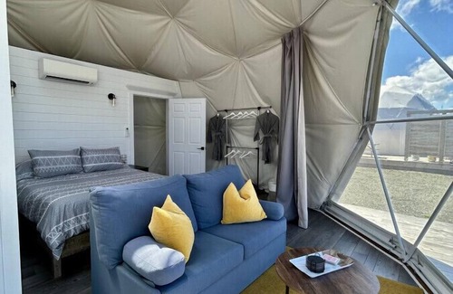 West Bay Cabin | Dome 2 · Luxury Lakeside Dome With Hot Tub