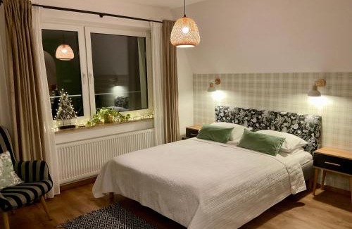 Bystra House | Domek Koziołek przy szlaku, Szyndzielnia, Klimczok, Szczyrk, Bania