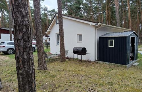 Sława House | Domek nad jeziorem Sławskim Radzyń k Sława 250m od jeziora