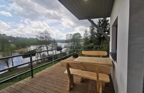Brodnica Dolna House | DOMEK U BEATY - KASZUBY - BEZPOŚREDNIO PRZY JEZIORZE