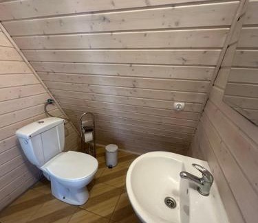 Pokrzywna House | Domek w Górach Opawskich nad Złotym Potokiem nr 2A
