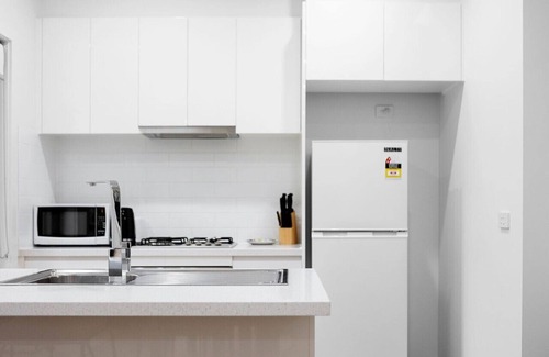 Bentleigh Apartment | Domi Rentals - The Hampton Homes