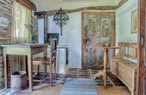 Cloasterf House | Dominic Boutique, Little Barn , Cloasterf