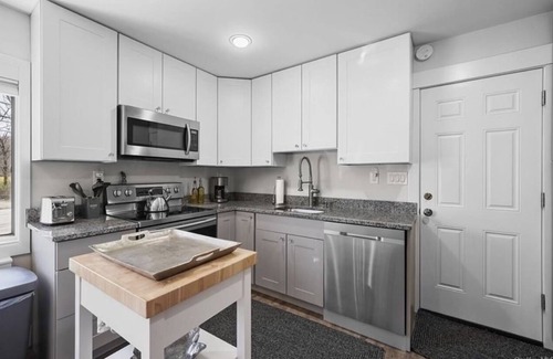 Yorktown Heights House | DOMIR Yorktown stay