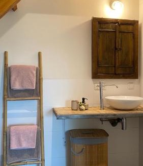 Ee Bed & Breakfast | Domstate