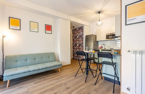 Prenestino-Centocelle Apartment | Domus Aqua Alexandrina by Rentbeat
