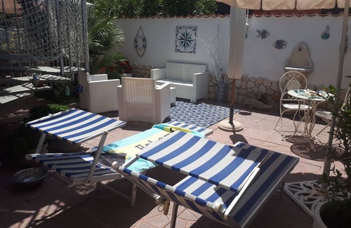 Isola Sacra Apartment | Domus Claudio Garden