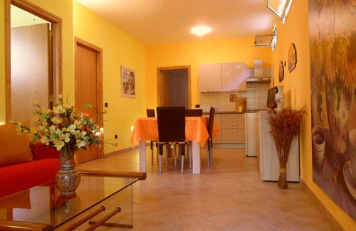 Alezio House | DOMUS GIRASOLI - VACATIONS SEA MOVIDA RELAX - 5 PL 5 MINUTES FROM GALLIPOLI