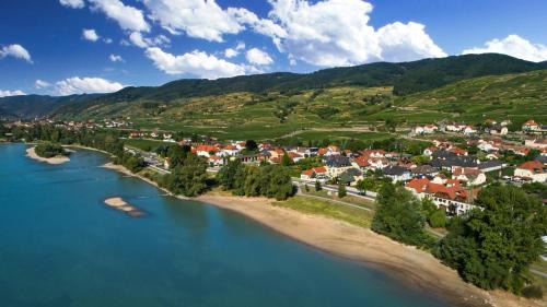 Weissenkirchen in der Wachau Hotel | Donauhof - Hotel garni
