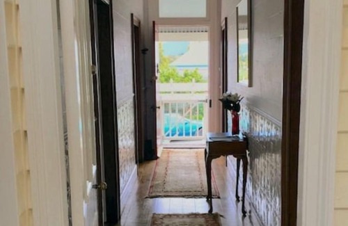 Milton House | Donovan's Cottage