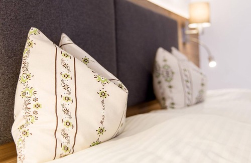 Plangeross Apartment | Doppelzimmer - Pension Anna