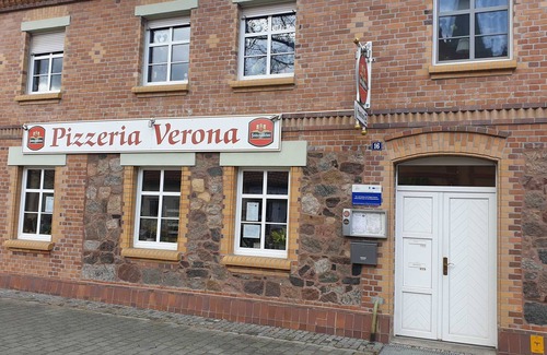 Großraschen Cottage | Doppelzimmer - Pension Pizzeria Verona