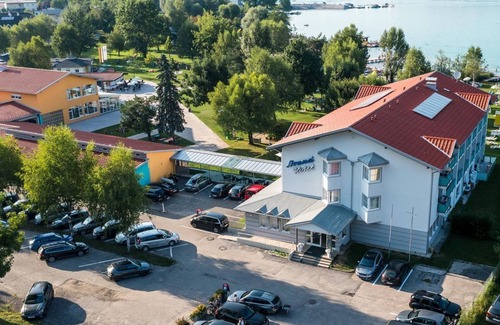 Faak am See House | Doppelzimmer - Strandhotel Faak
