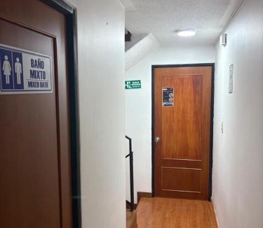 Engativa House | Dorado Inn - Cerca al Aeropuerto - Habitación 201