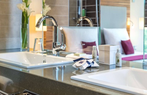 St. Georgen-Nord Hotel | Dorint Thermenhotel Freiburg