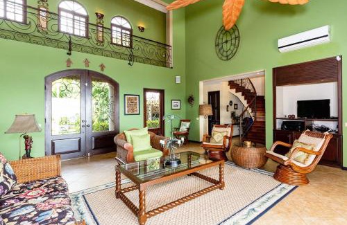 Panama Beach House | Dos Vistas