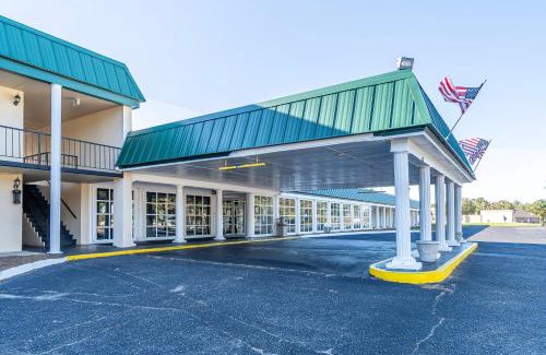 Dothan Hotel | Dothan National Golf Club and Hotel