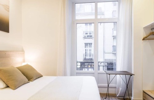 Dobree-Bon Port Apartment | Double gîte urbain pour 10 personnes