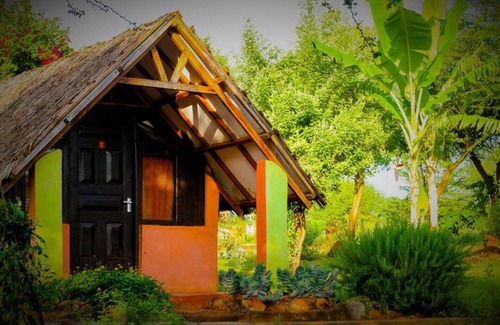 Kimana House | Double or Twin Room with Extra Bed- 5beds