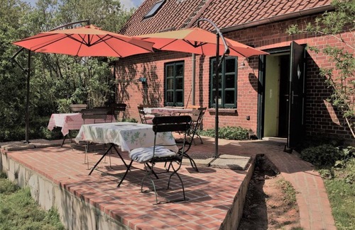 Amt Neuhaus Apartment | Double room romantic view of the forest - Privelacker Paradiesgarten