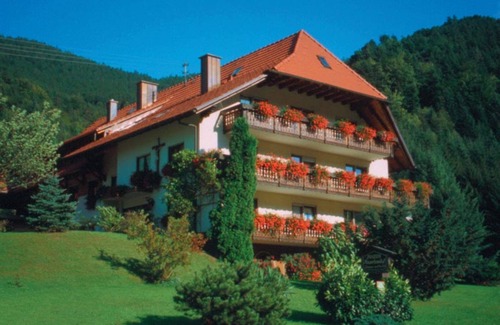 Elzach Apartment | Double room 4 with WC and shower, 1 - 3 persons - Mosertonihof