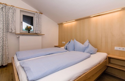 Egern Bed & Breakfast | Double room 7 - Guesthouse Apartments Liedschreiber GbR