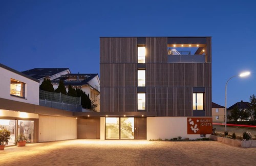 Sontheim Apartment | Double room - Gästehaus Bauer with winery
