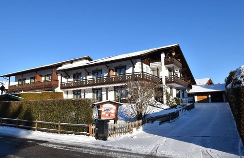 Bad Bayersoien Bed & Breakfast | Double room No. 2 - Gästehaus Bergfrieden