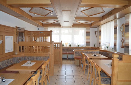 Obertrubach House | Double room with balcony and 2 separate beds - Gasthof-Pension