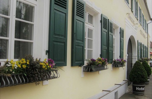 Kenzingen Apartment | Double room with shower/WC - Scheidels Restaurant zum Kranz-Hotel