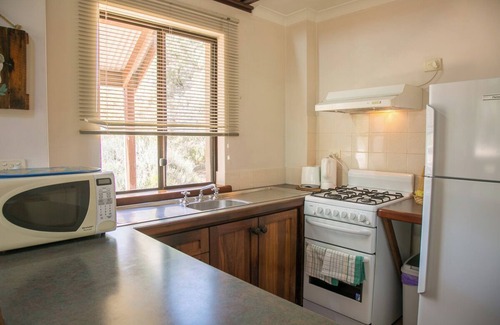 Yallingup Cottage | Double Storey 2 Bedroom Loft Cottage