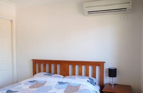 Sunnybank Hills House | double-storey 4 bedroom house in Sunnybank Hills