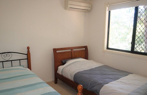Sunnybank Hills House | double-storey 4 bedroom house in Sunnybank Hills