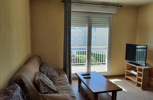Billere Condo | Double terrace apartment with mountain view