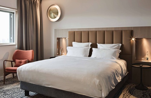 Porte Des Alpes - Mi Plaine - Manissieux Hotel | DoubleTree by Hilton Lyon Eurexpo & Spa