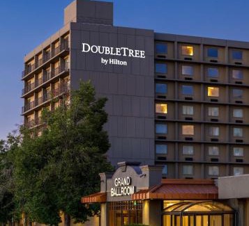 Northeast Park Hill Hotel | DoubleTree by Hilton Hotel Denver