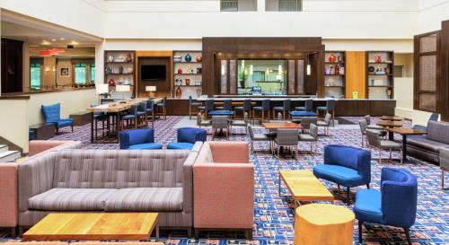 Plymouth Meeting Hotel | DoubleTree Suites by Hilton Hotel Philadelphia West