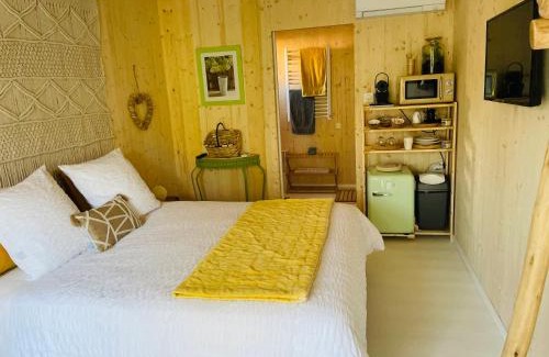 Vals-les-Bains Bed & Breakfast | Douce Quiétude "L'ESCAPADE" chambre d'hôtes