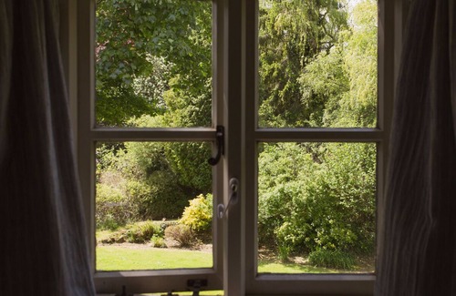 Laverton Villa | Dove Farmhouse - Five Bedroom Villa, Sleeps 9