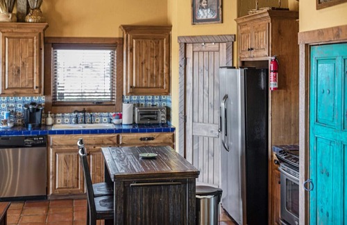 Canyon Cabin | Doves Rest Cabins - Skyhouse cabin on the West Rim