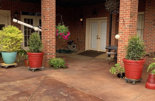 Farmington House | Down on the farm.