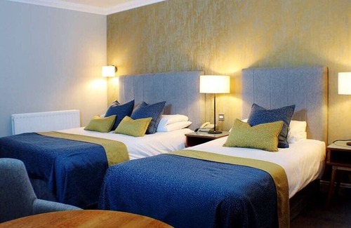 Downings Hotel | Downings Bay Hotel