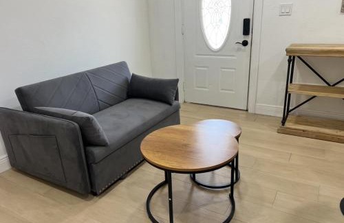 North Hyde Park Apartment | Downtown 1B-1B Apartment #1