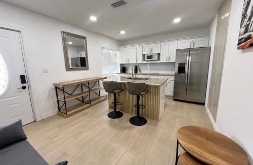North Hyde Park Apartment | Downtown 1B-1B Apartment #1