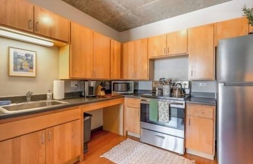 South Loop Condo | Downtown 2bd #4 - Near Grant Park, Museums, Lake